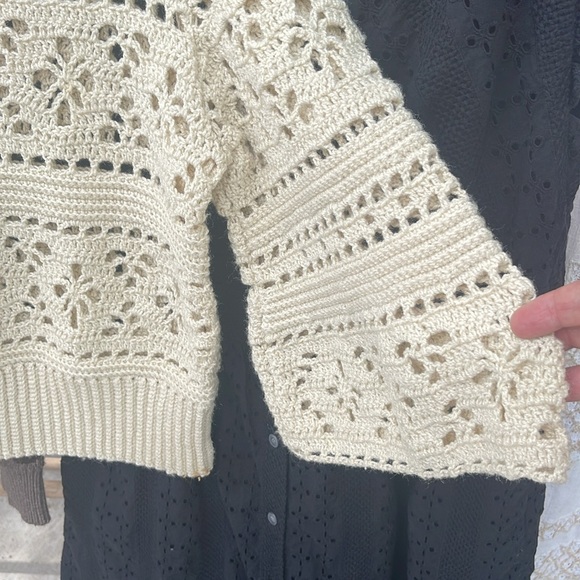 3/$10 Bundle: Creamy Natural Small Handmade Knitted Creme Sweater - Picture 4 of 4